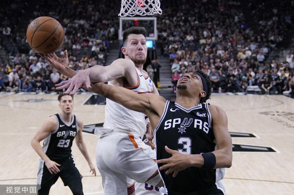 他不仅能在 他不仅能在