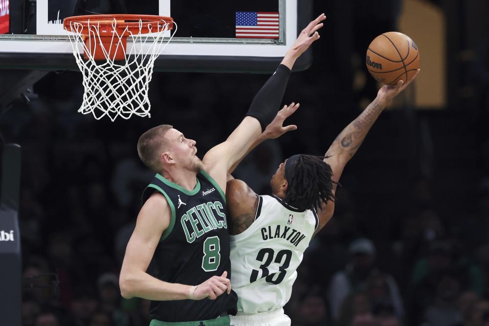 是许多年轻 是许多年轻