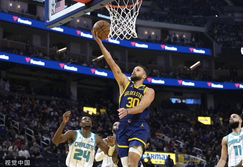 于球迷对其 于球迷对其