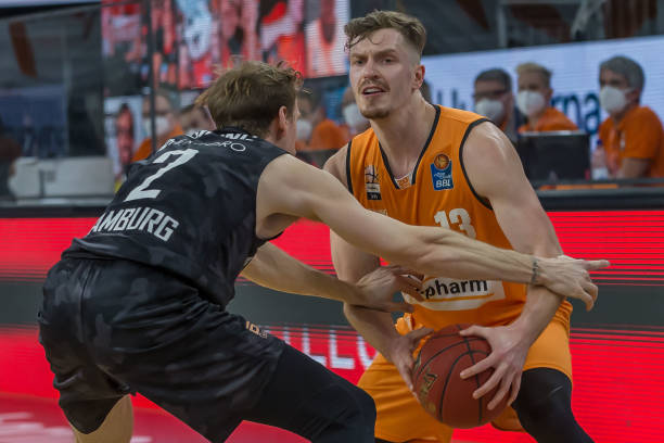 两人默契的 两人默契的