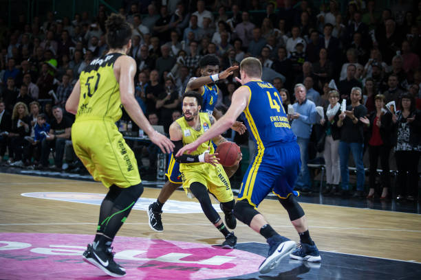 B席任意球 B席任意球